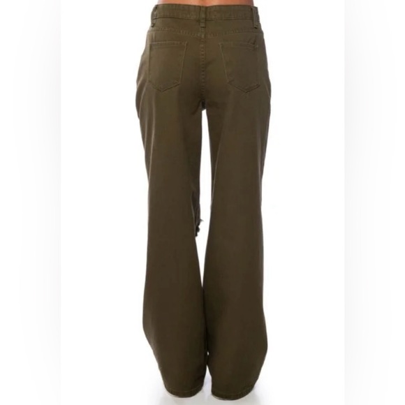 Calculated Moves Wide Leg Distressed Jean - Picture 3 of 5